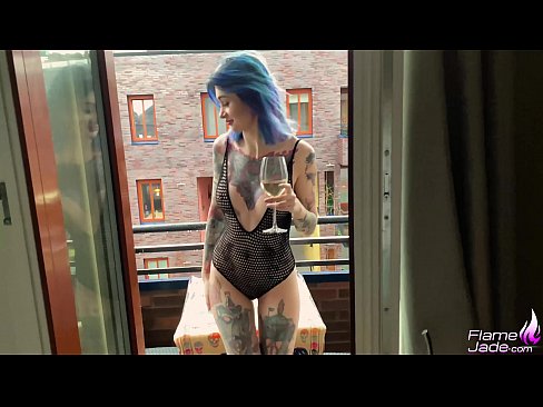 ❤️ Ragazza tremenda chì succhia cù una bocca è cazzo appassionatamente sottu à u celu apertu Video sessu à co.com-pornzog.ru ️❤